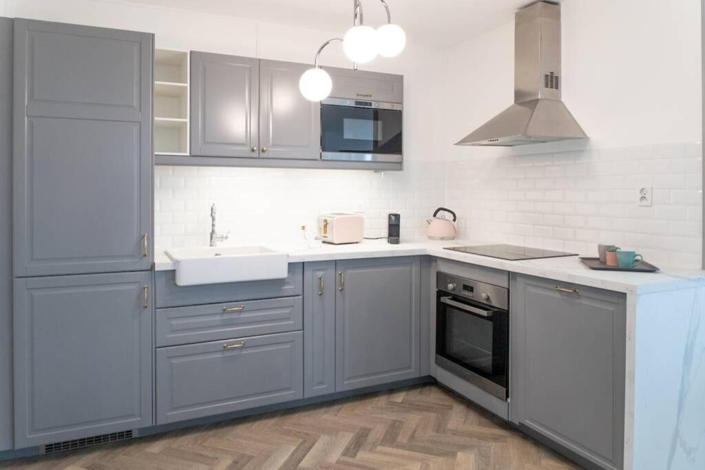 Goodserris - Disney Family Apartment Bagian luar foto
